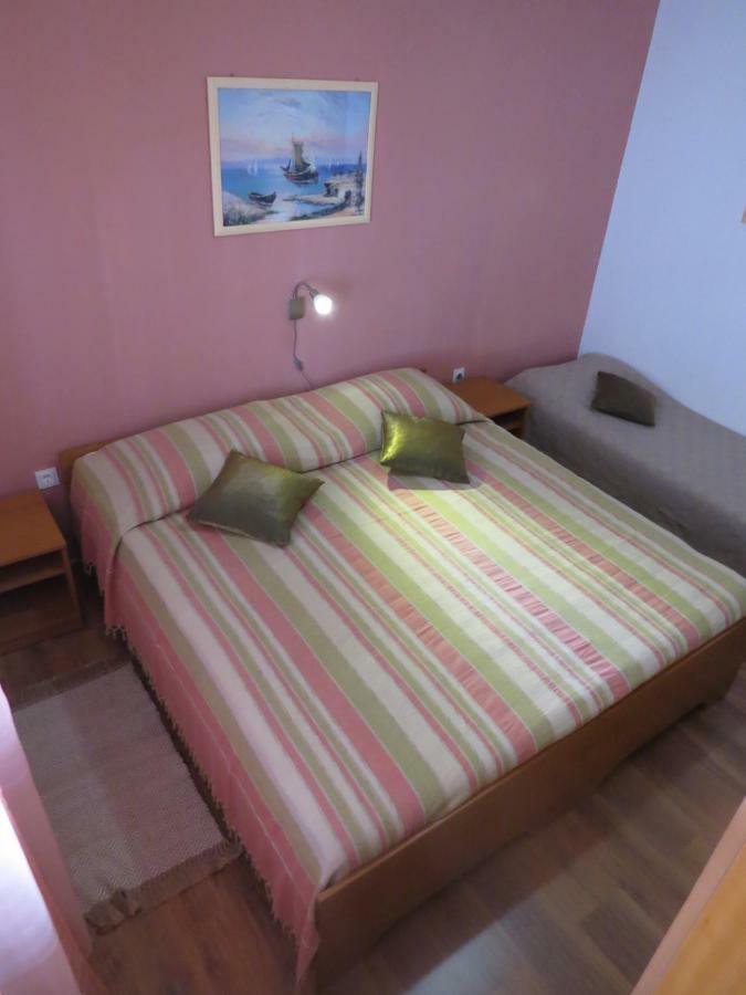 Great Apartment มาลีโลชินจ์ ภายนอก รูปภาพ